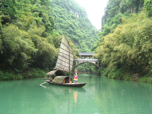 Yangtze Cruise Ships Scene 